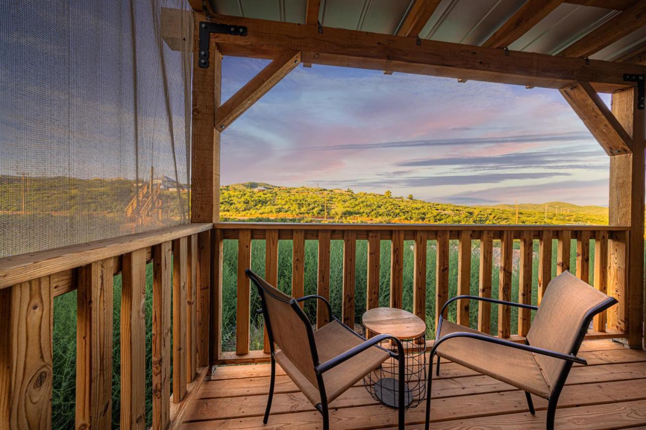 Miners Cabins #1 - Two Double Beds And Private Balcony Tombstone Exterior foto